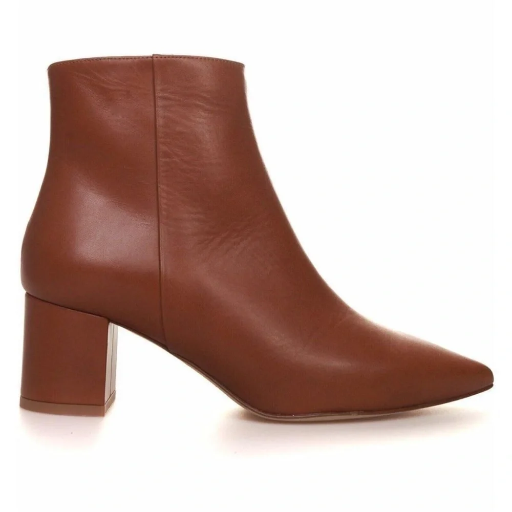 New. L’Agence Jeanne II Pointed Toe Bootie in Luggage Brown SZ 38.5